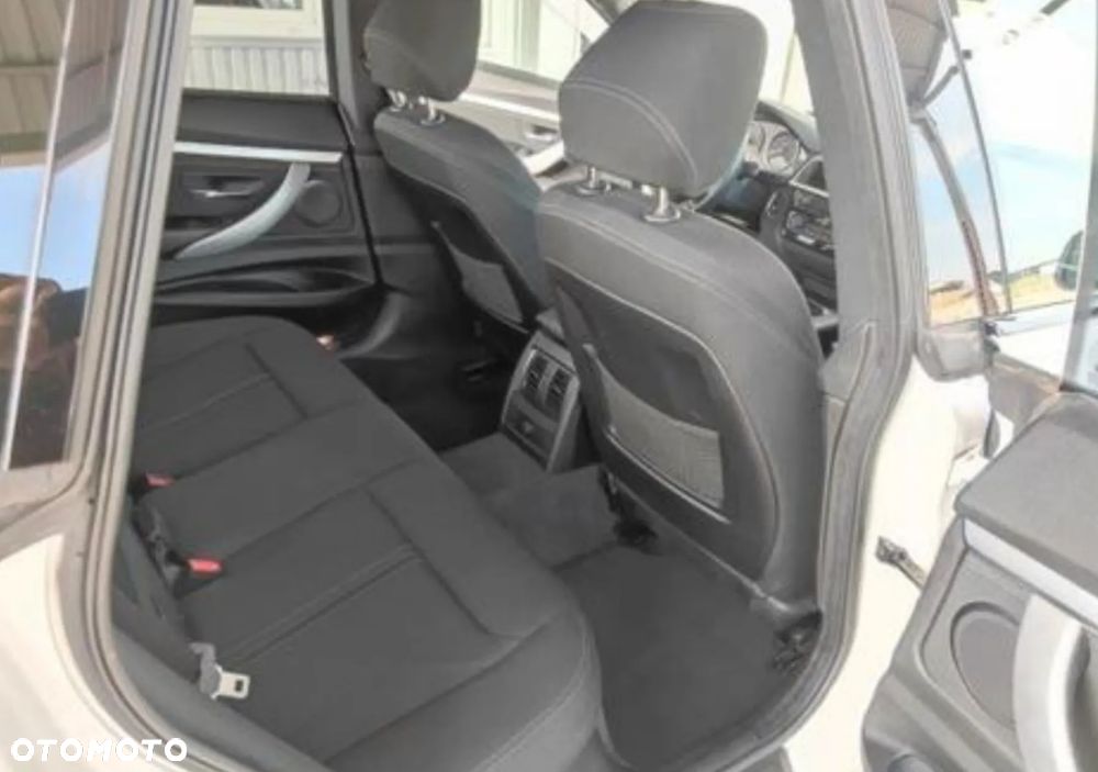 BMW Seria 3 320i GPF - 5