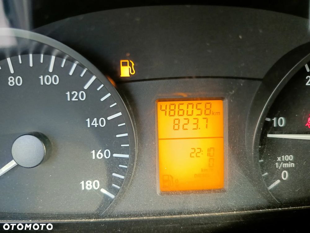 Mercedes-Benz Sprinter - 8