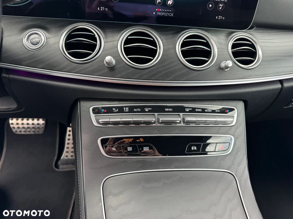 Mercedes-Benz Klasa E 220 d 4-Matic AMG - 33