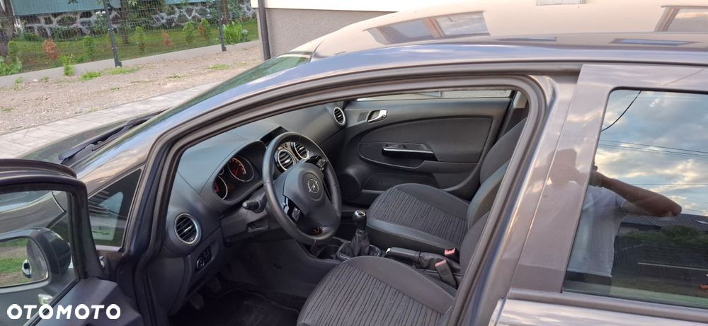 Opel Corsa - 10
