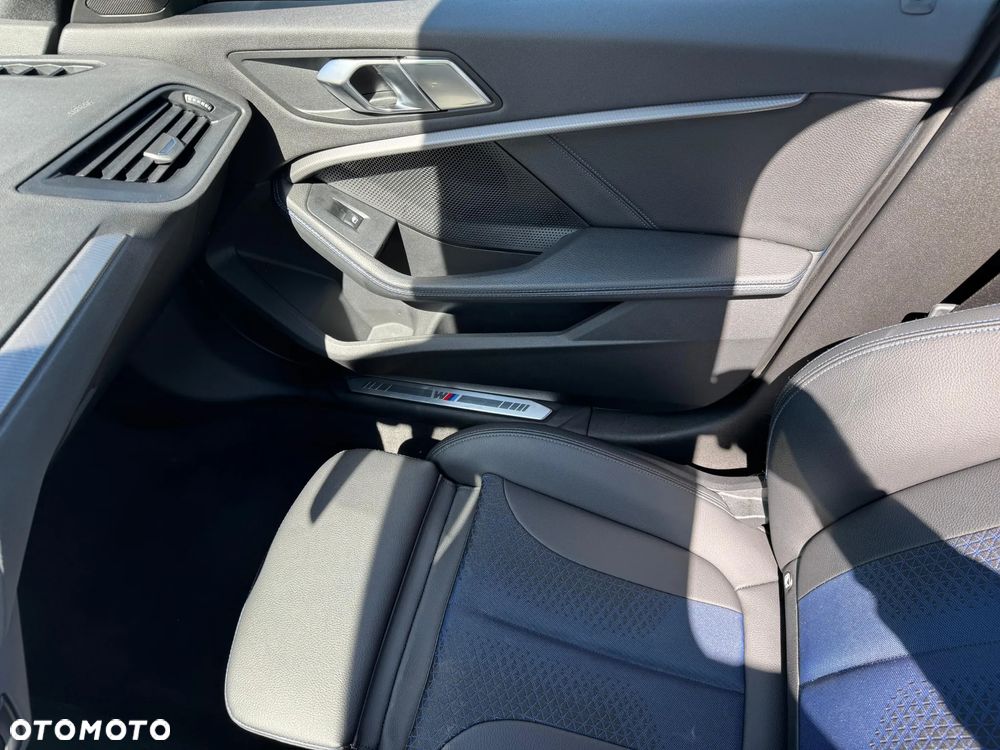 BMW Seria 2 220d xDrive M Sport - 17