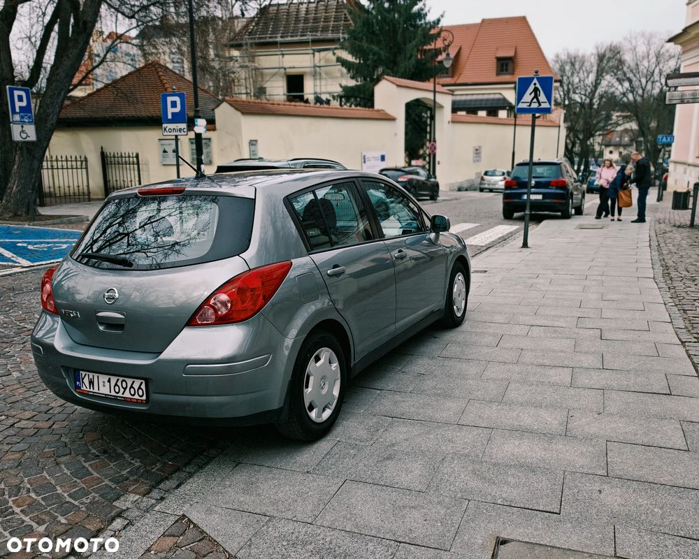 Nissan Tiida - 23
