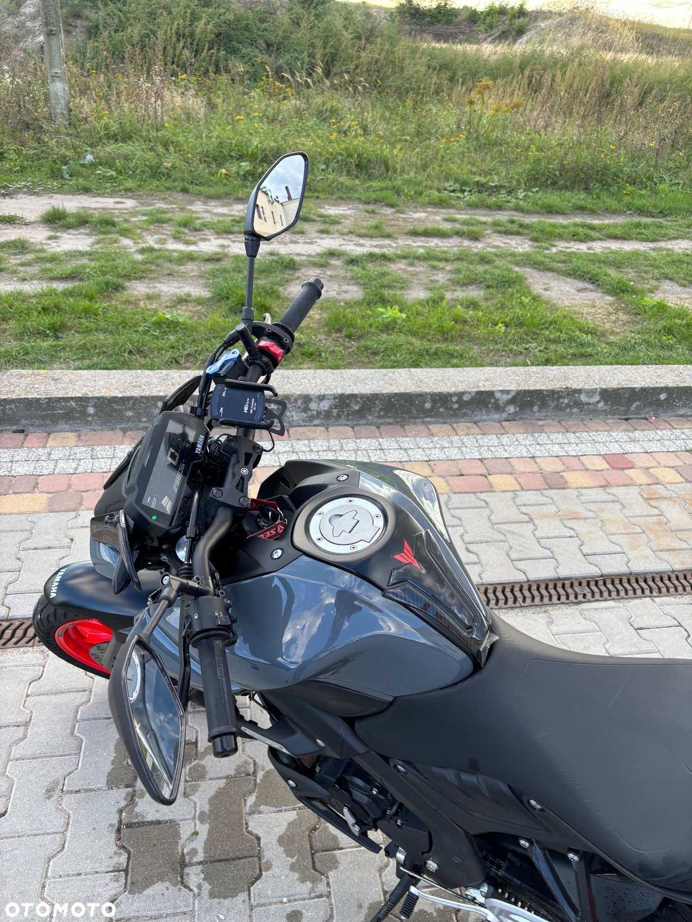 Yamaha MT - 8