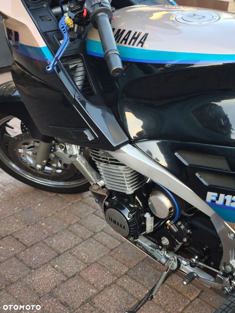 Yamaha FJ - 29