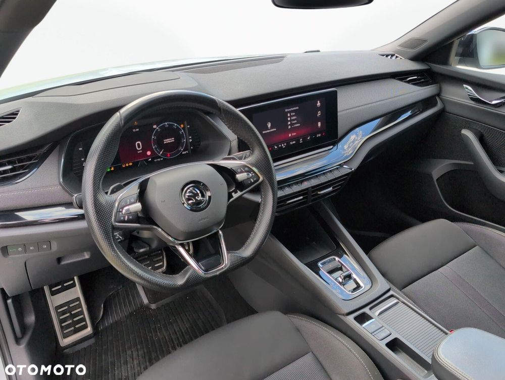 Skoda Octavia 2.0 TDI Sportline DSG - 19