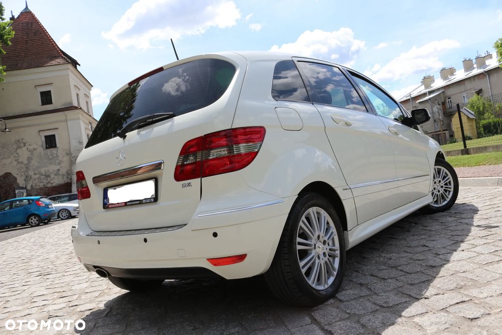 Mercedes-Benz Klasa B 200 CDI Special Edition - 15