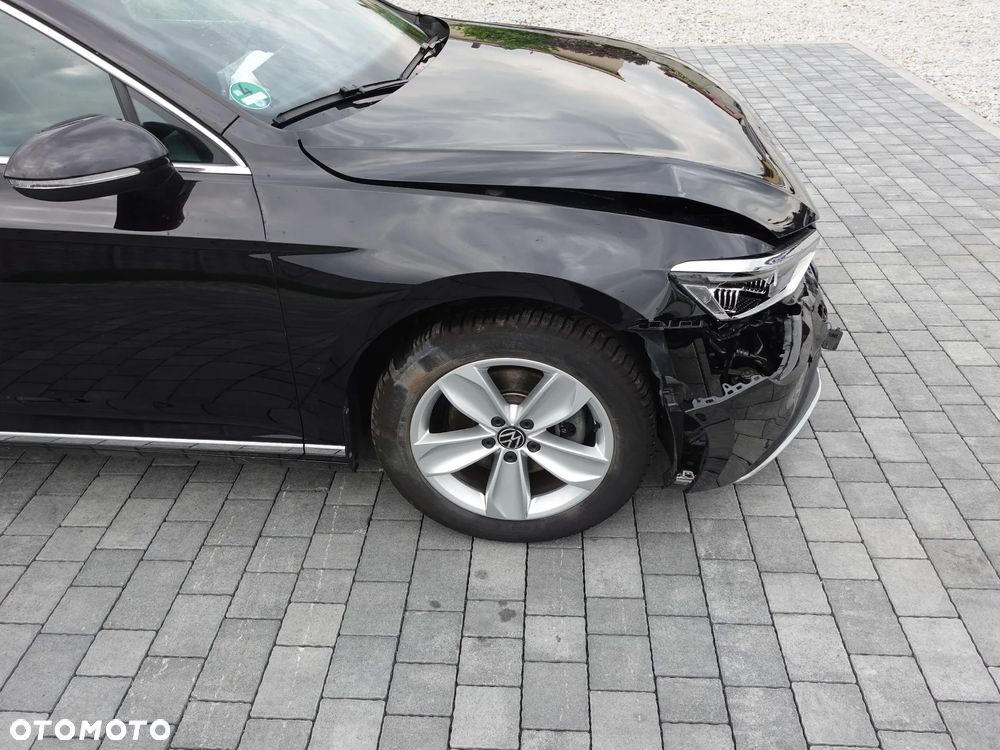Volkswagen Passat 2.0 TDI SCR DSG Elegance - 10