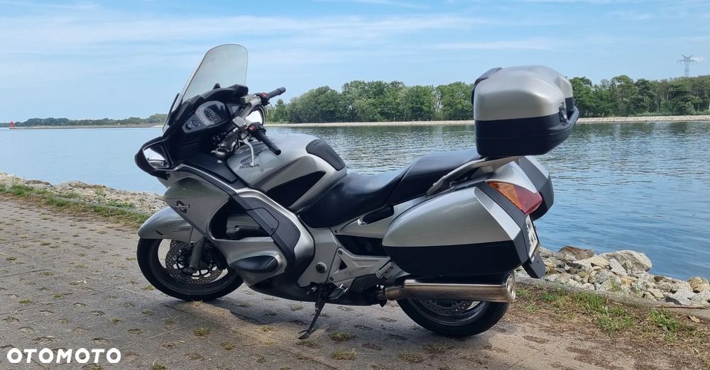 Honda ST - 11