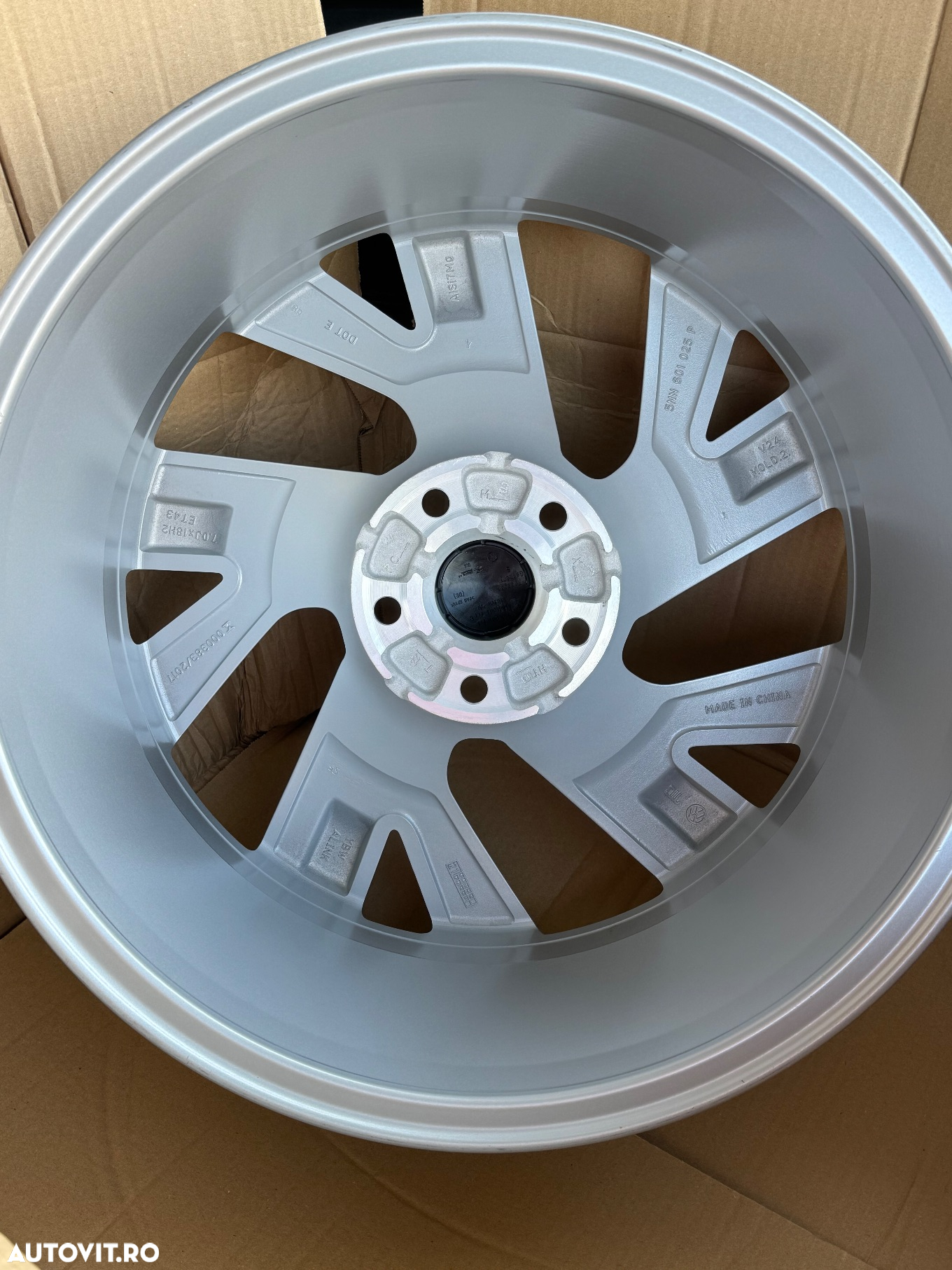 Vând jante originale Volkswagen Tiguan pe 18” noi - 3