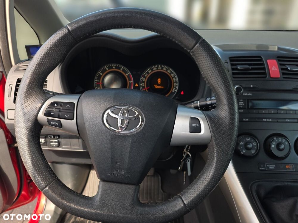 Toyota Auris 1.33 VVT-i Classic - 16