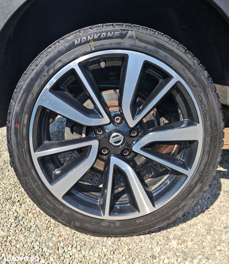 Nissan Qashqai 1.6 DCI 4 x 4 DPF Start/Stop tekna - 29