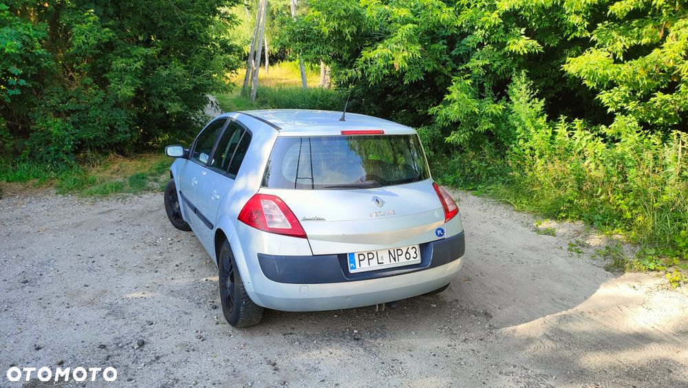Renault Megane 1.6 Confort Authentique - 3
