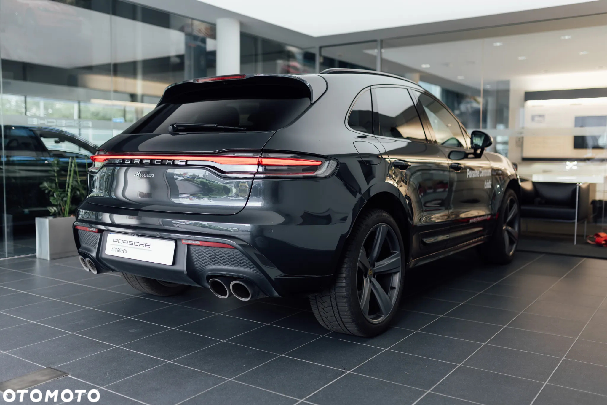 Porsche Macan Standard - 10