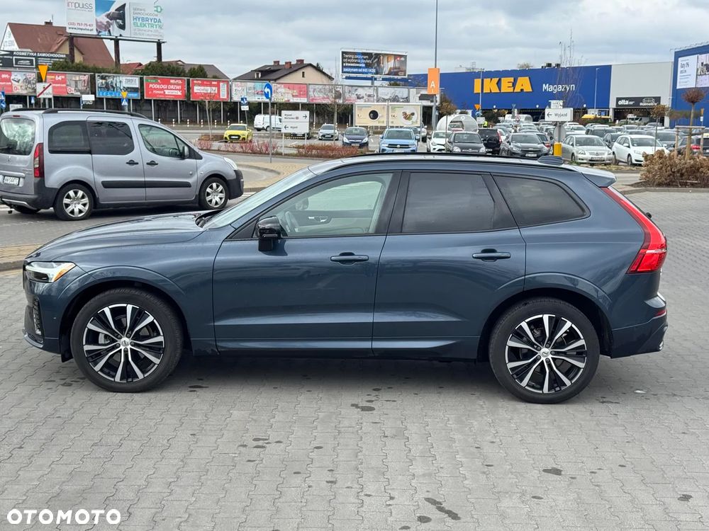 Volvo XC 60 B5 D AWD Plus Dark - 23