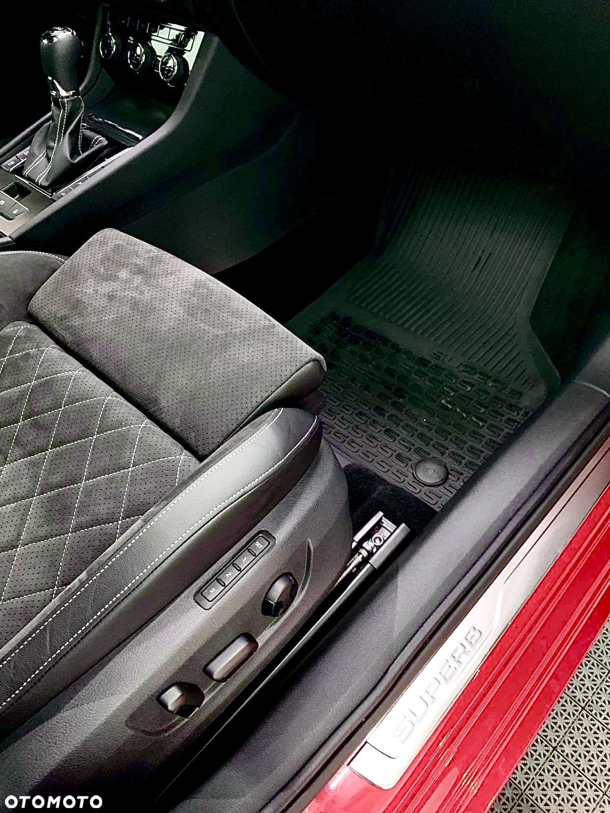 Skoda Superb 2.0 TSI Sportline DSG - 6