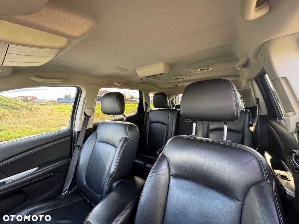 Fiat Freemont 2.0 Multijet Lounge AWD - 29