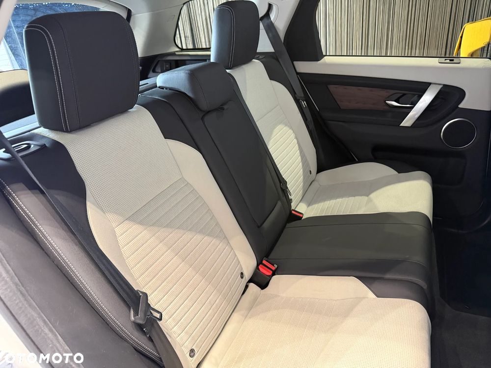 Land Rover Discovery Sport 2.0 D200 mHEV S - 19