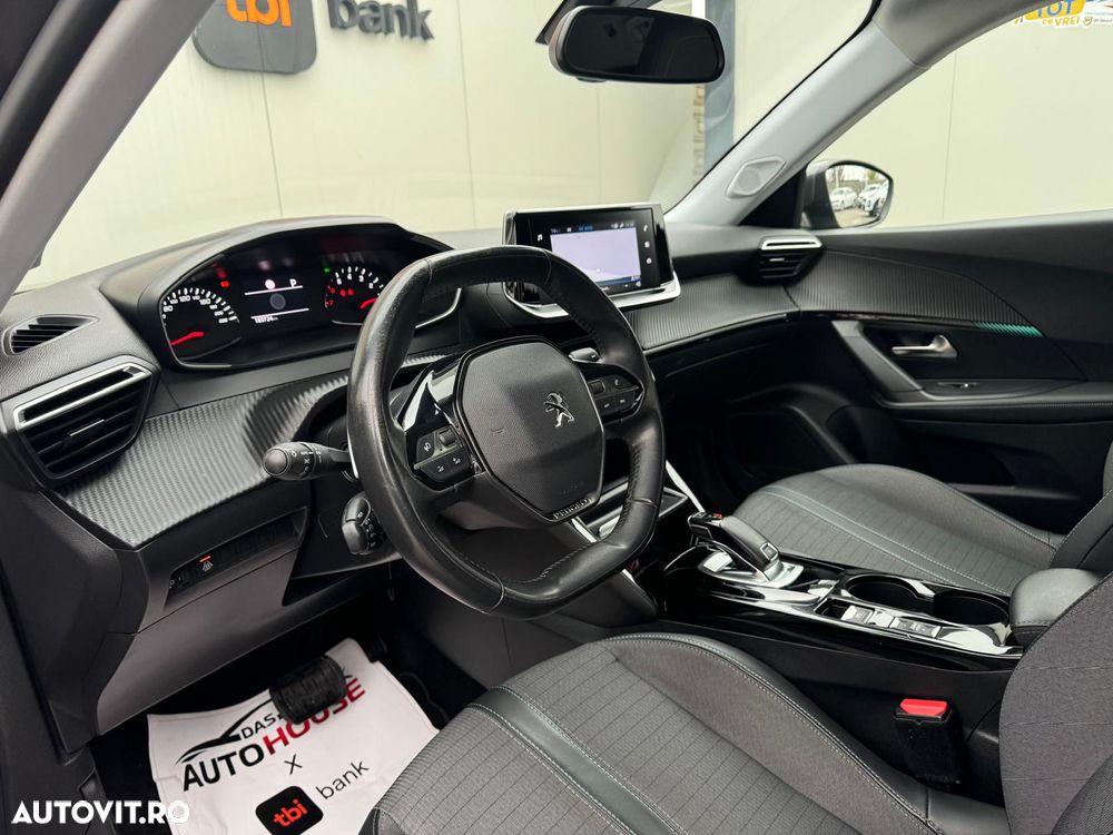 Peugeot 2008 - 9