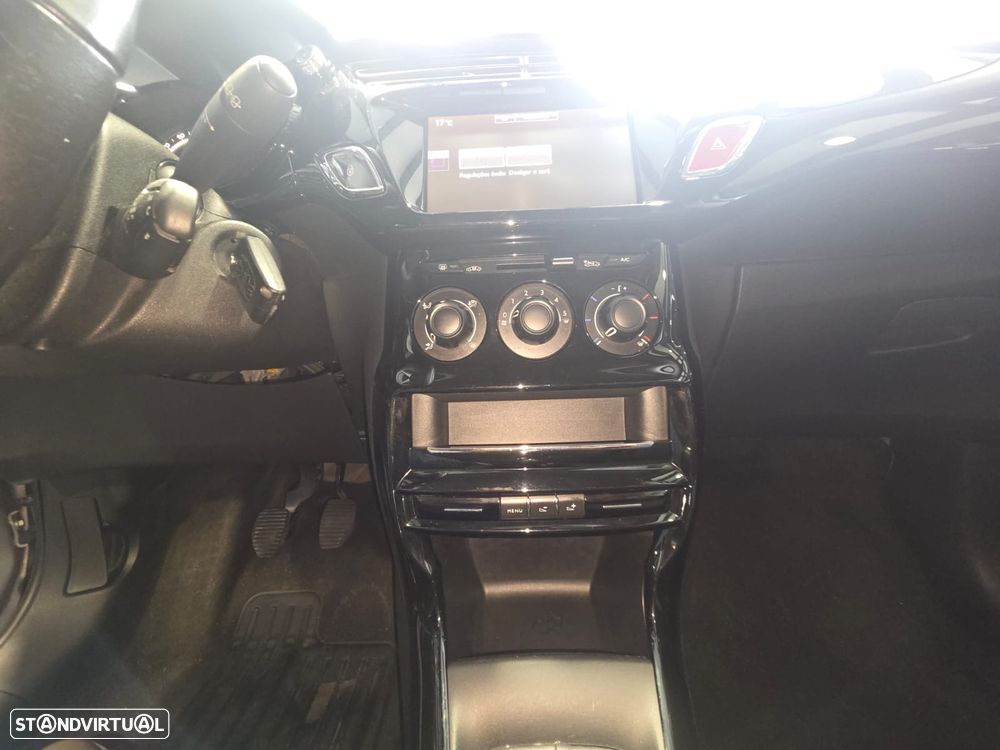 Citroën C3 1.2 PureTech Attraction - 15