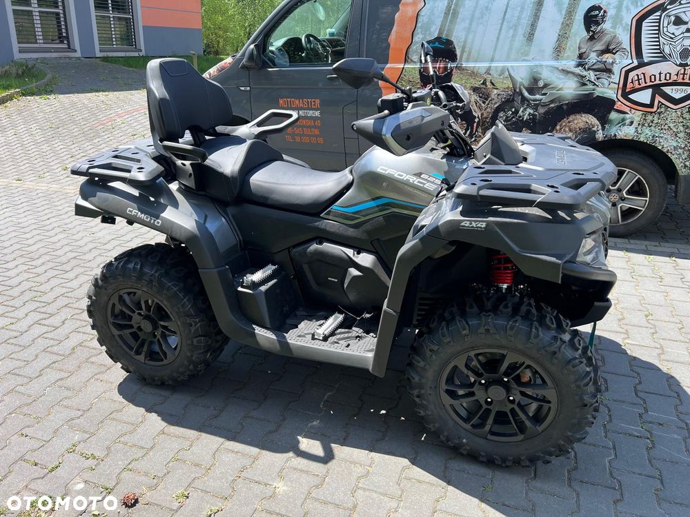 CFMoto CForce - 8