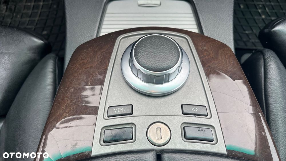 BMW Seria 7 - 14
