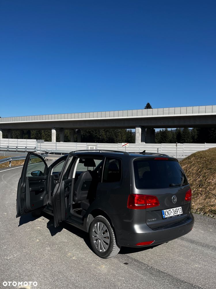 Volkswagen Touran 2.0 TDI DPF Highline - 8