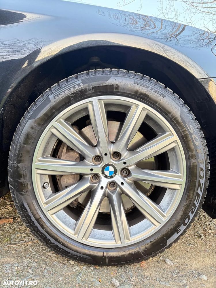 BMW Seria 5 540i xDrive AT MHEV - 19