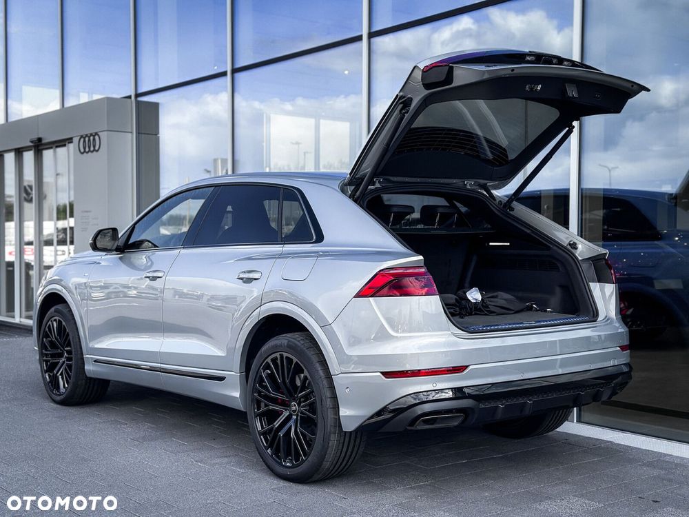 Audi Q8 - 9