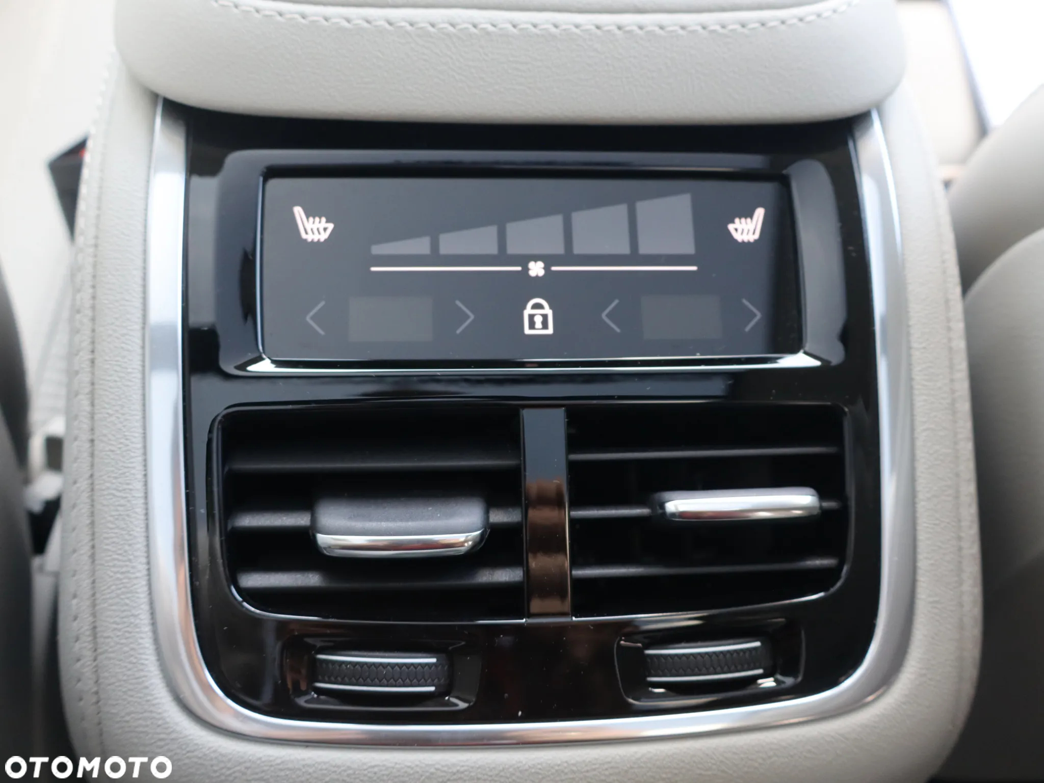 Volvo XC 90 T8 AWD Plug-In Hybrid Plus Dark 7os - 21