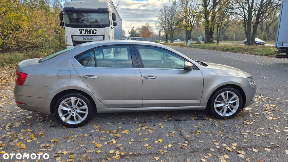 Skoda Octavia 2018 photo 2