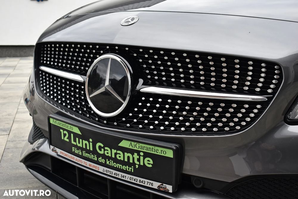 Mercedes-Benz A 220 4Matic 7G-DCT AMG Line - 14