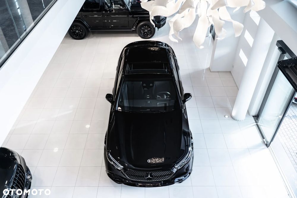 Mercedes-Benz Klasa E 300e 4Matic 9G-TRONIC Edition AMG Line - 20