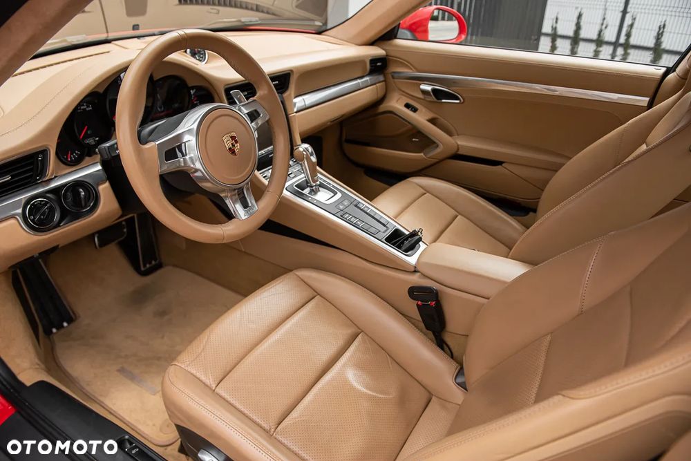 Porsche 911 Carrera PDK - 15