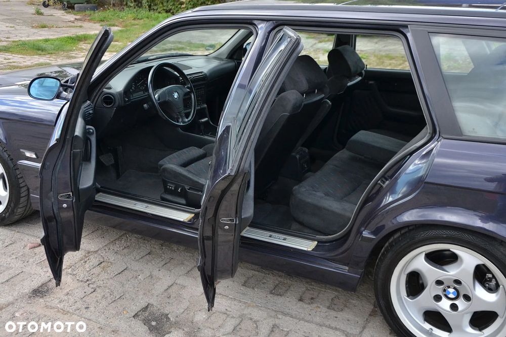 BMW Seria 5 540i - 14