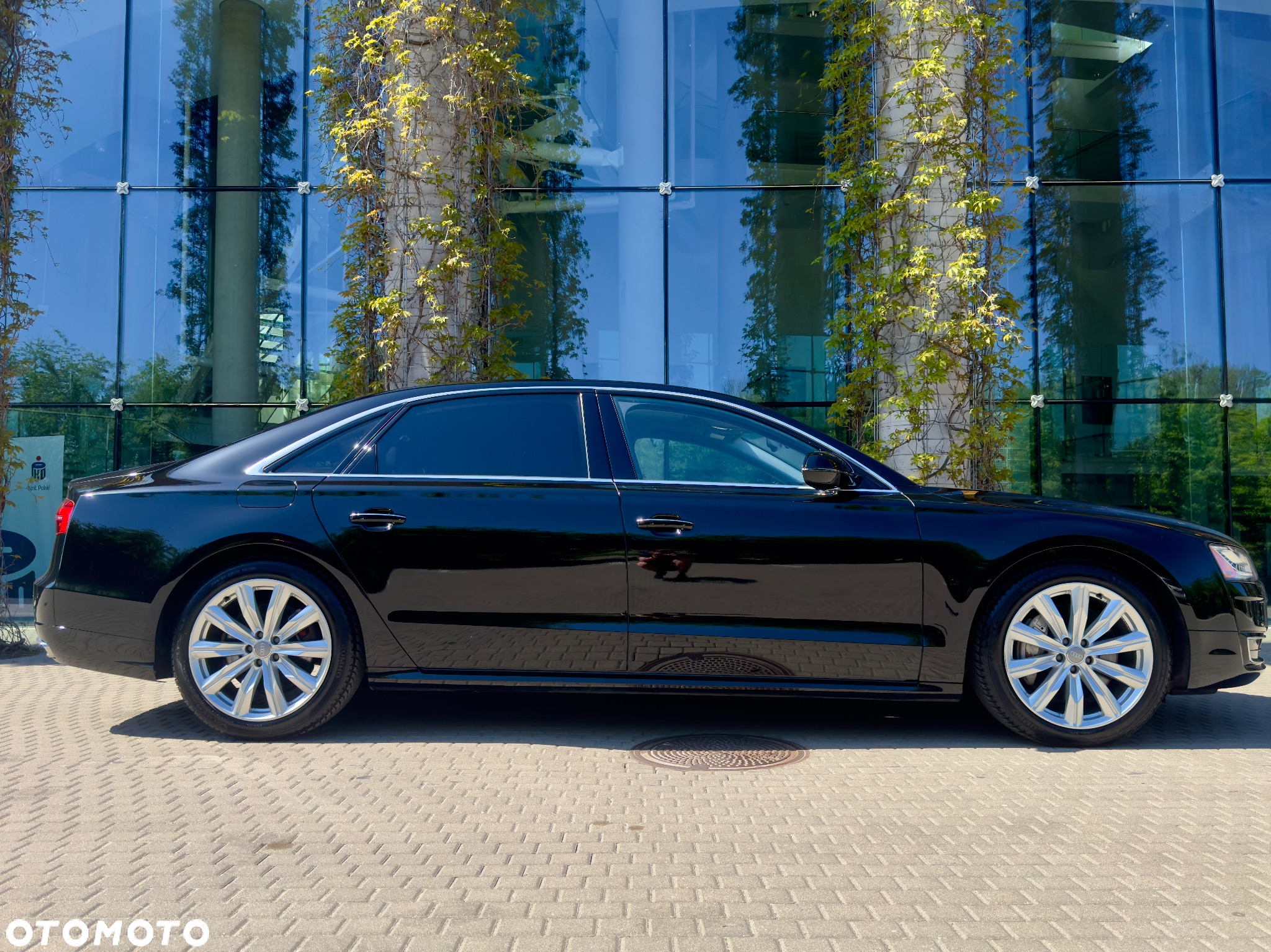 Audi A8 - 4