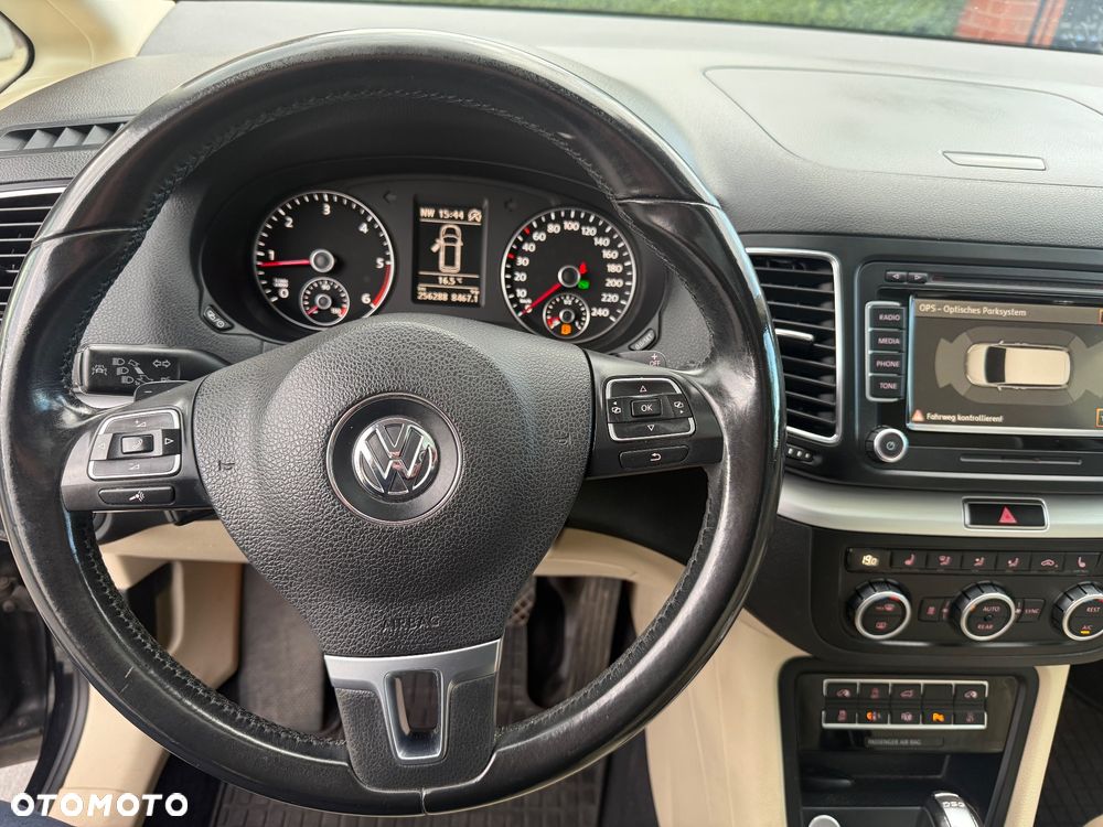 Volkswagen Sharan 2.0 TDI DSG Blue Motion Highline - 25