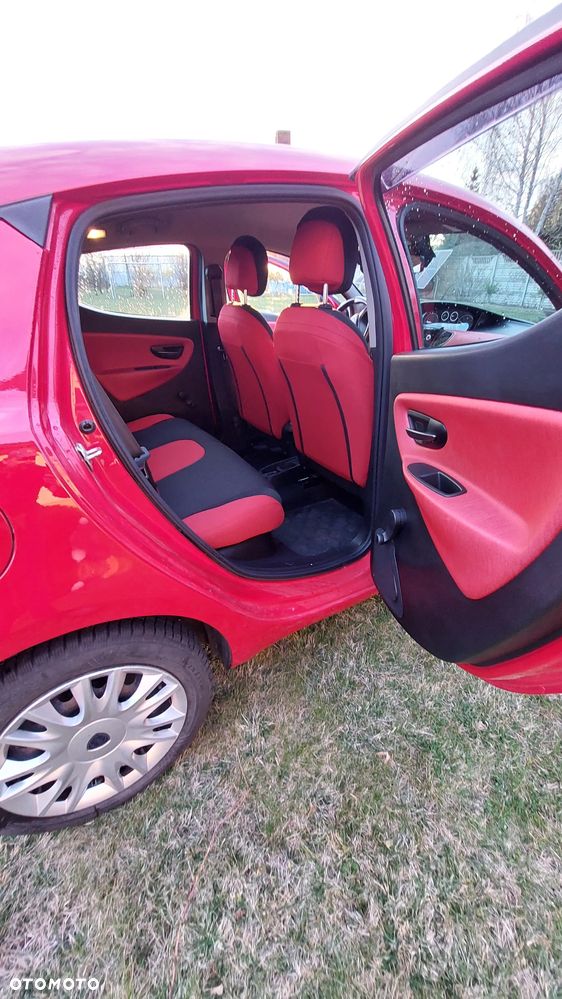 Lancia Ypsilon 1.2 8V Silver - 16