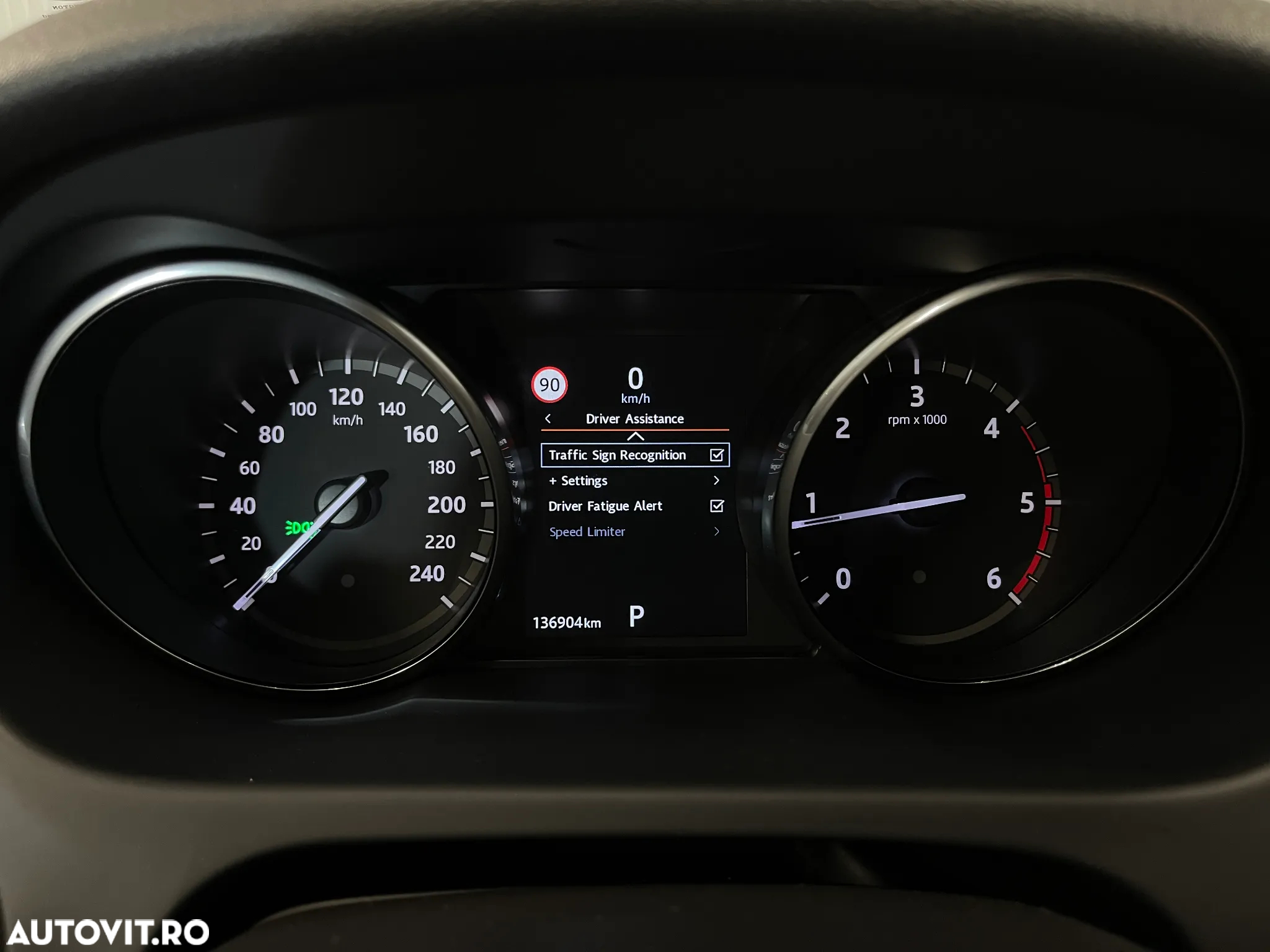 Land Rover Discovery Sport 2.0 l TD4 HSE Luxury Aut. - 38