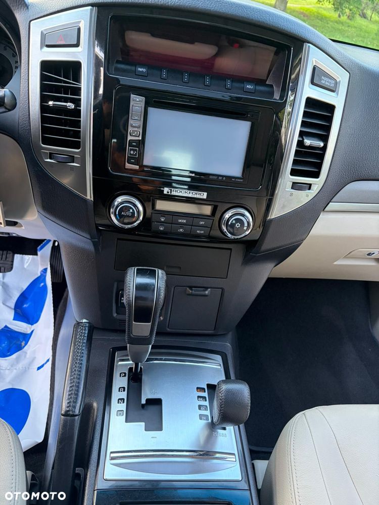 Mitsubishi Pajero 3.2 DID Limited Edition - 18