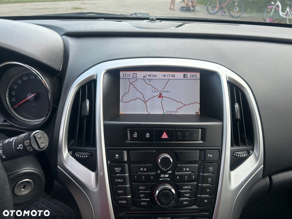 Opel Astra 1.6 Turbo - 13