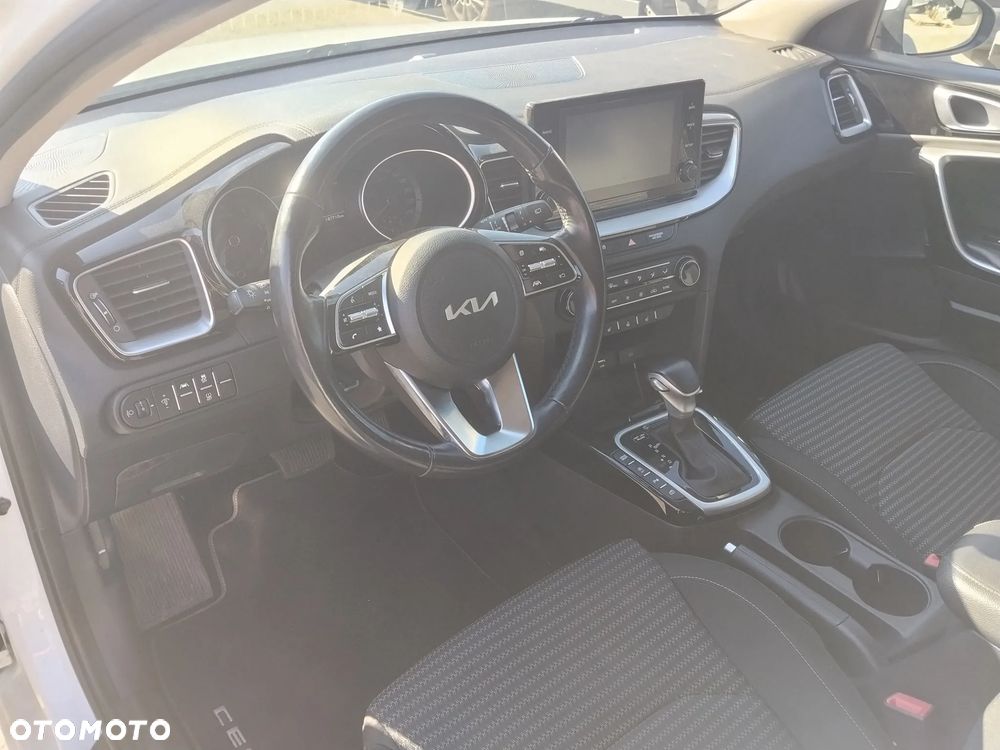 Kia Ceed - 5
