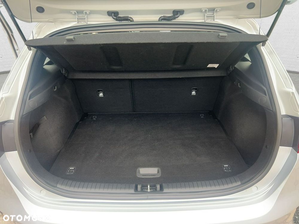 Kia Ceed - 24