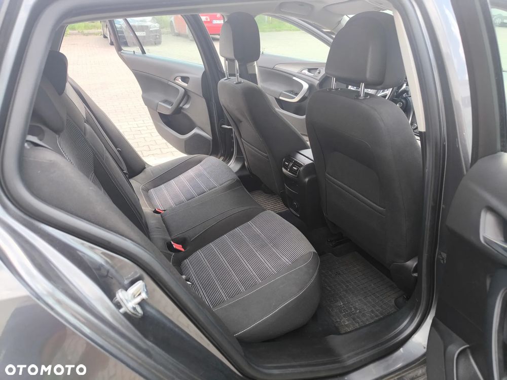 Opel Insignia 1.8 Sport - 16