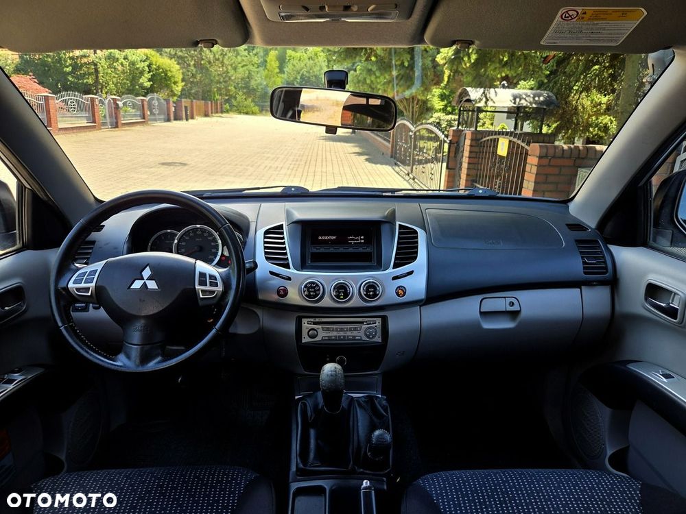 Mitsubishi L200 Pick Up 4x4 Inform Double Cab - 13
