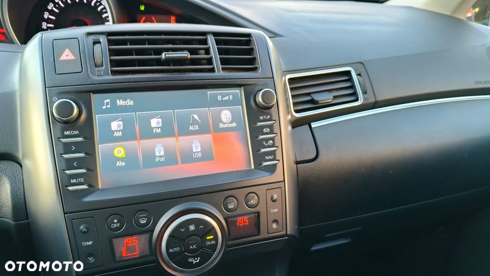 Toyota Verso 1.8 Multidrive Edition - 31