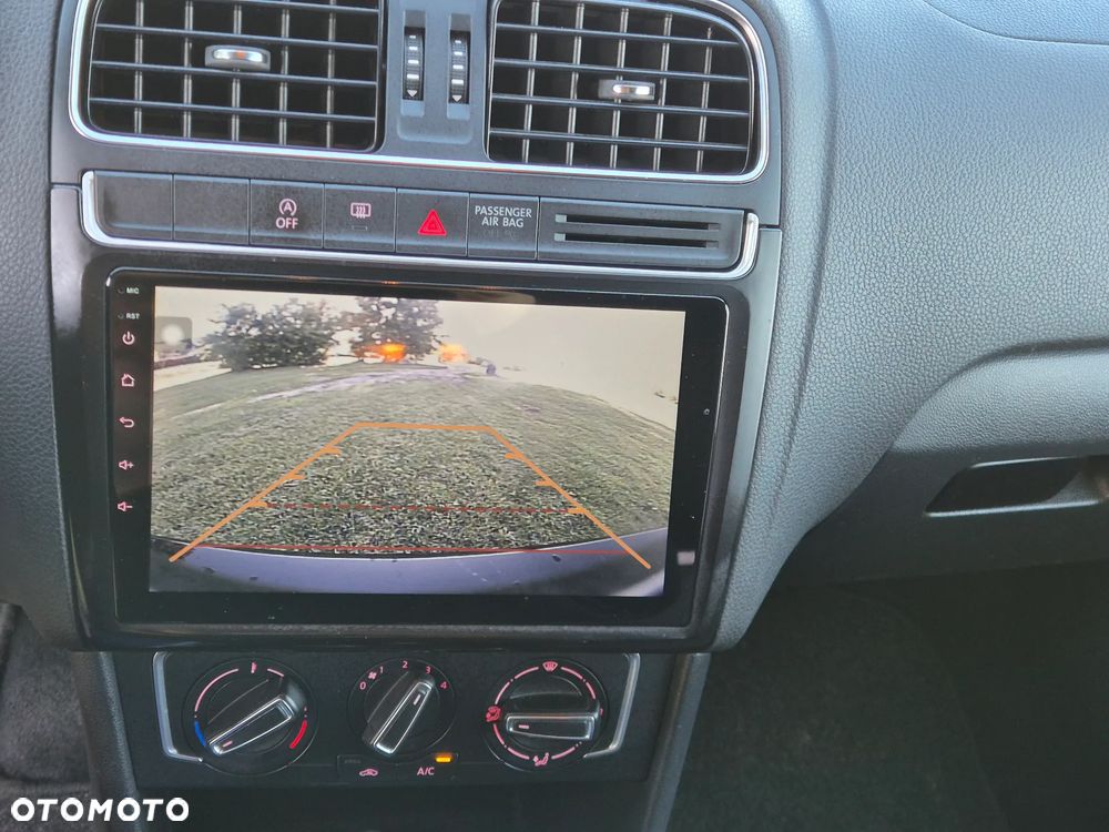 Volkswagen Polo - 11