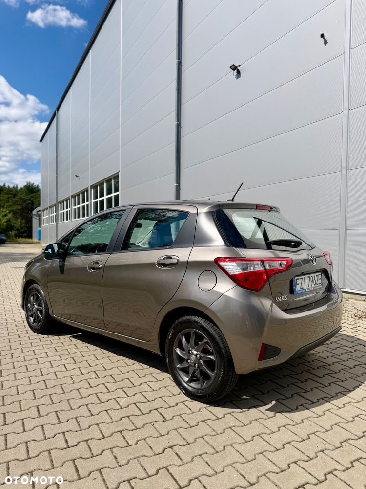 Toyota Yaris 1.5 Active - 21