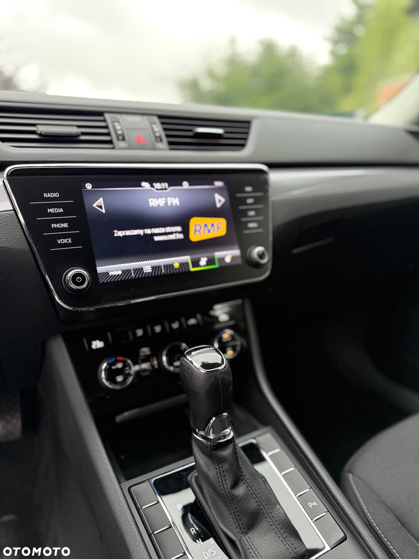 Skoda Superb 2.0 TDI SCR Ambition DSG - 30