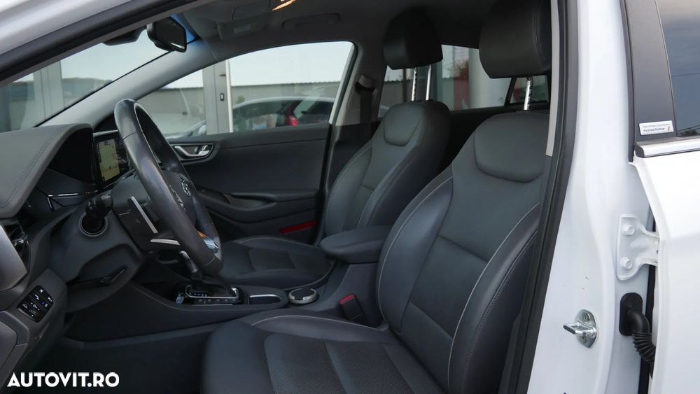 Hyundai IONIQ 1.6 GDI Premium - 4