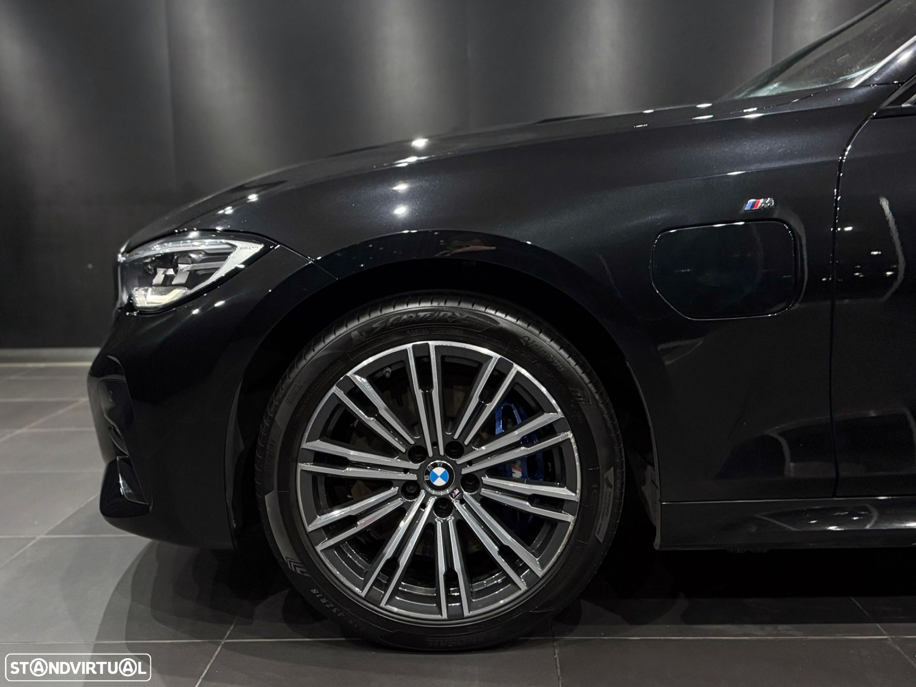BMW 330 - 3